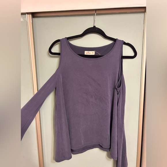 Hollister Cold Shoulder Long Sleeve Top Medium Navy Blue Cutout Lightweight - Picture 4 of 11